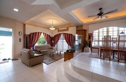 Palm Grove Avenue (D19), Terrace #457008161